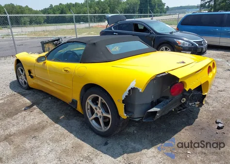2000 Chevrolet Corvette z USA, uszkodzony, nr VIN 1G1YY32G8Y5106565
